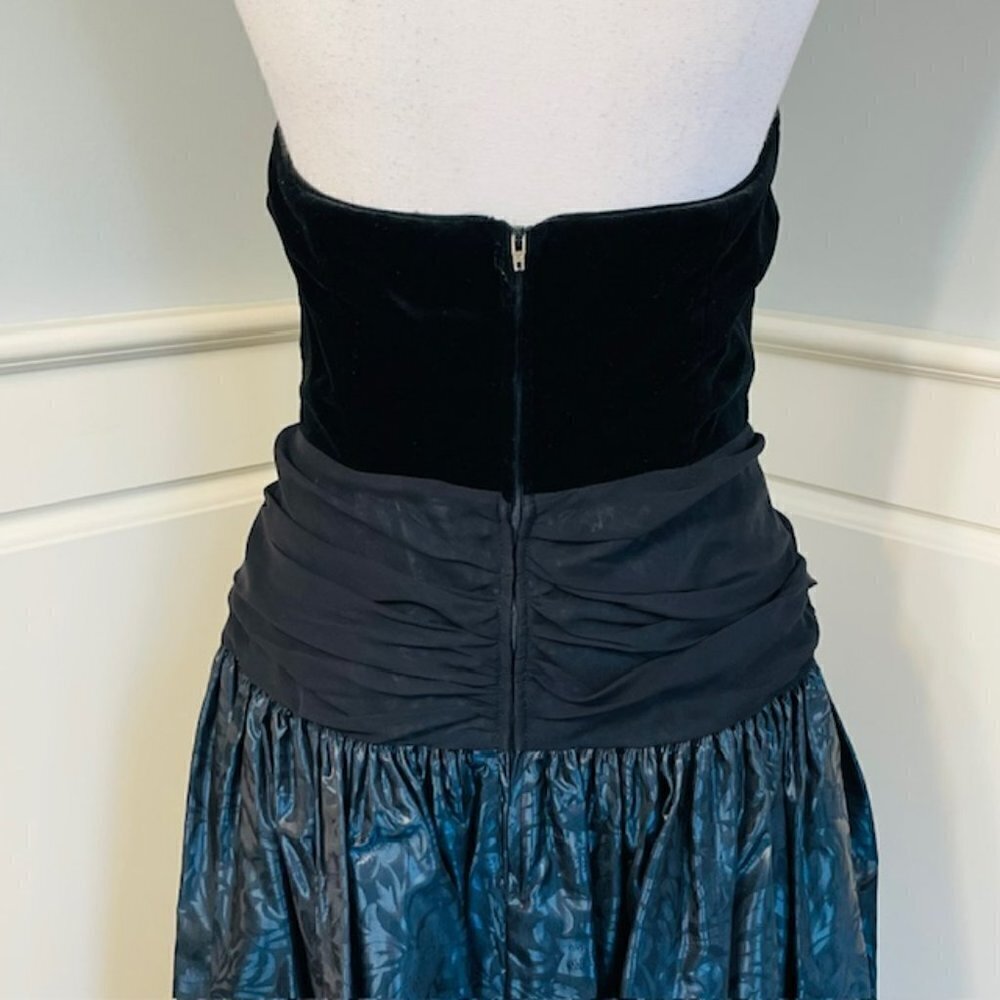 Laura Ashley Vintage Formal Evening Gown Velvet & Taffeta Small/Medium - Picture 7 of 10
